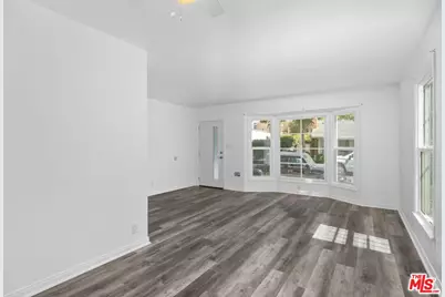 739 Westbourne Dr, West Hollywood, CA 90069 - Photo 15