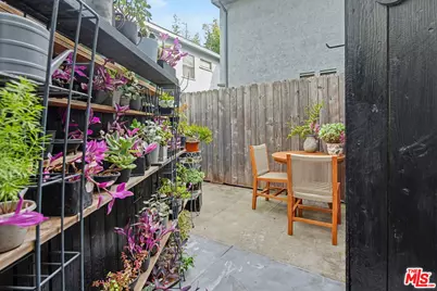 803 25th St, Santa Monica, CA 90403 - Photo 23