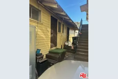 4811 S Gramercy Pl, Los Angeles, CA 90062 - Photo 7