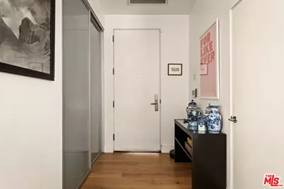 1200 N Sweetzer Ave #1, West Hollywood, CA 90069 - Photo 19