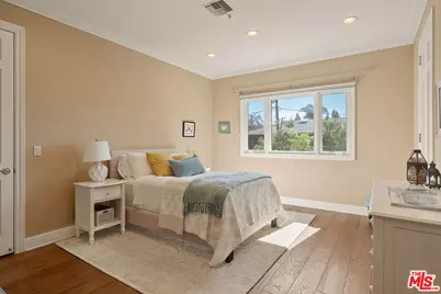 341 S Linden Dr, Beverly Hills, CA 90212 - Photo 15