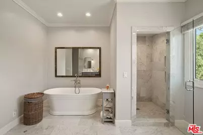 341 S Linden Dr, Beverly Hills, CA 90212 - Photo 13