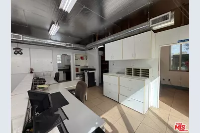 7304 Canby Ave, Reseda, CA 91335 - Photo 29