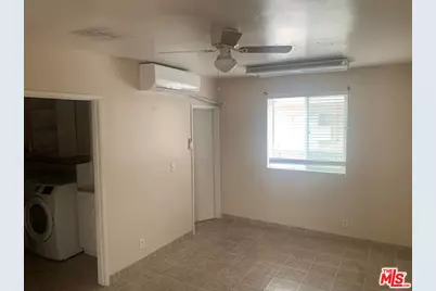 7304 Canby Ave, Reseda, CA 91335 - Photo 15