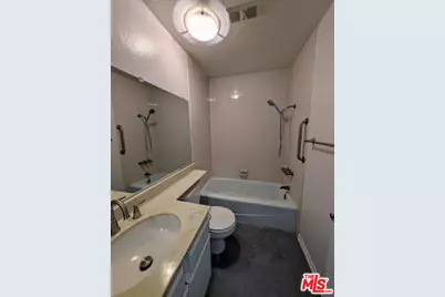 1312 S Saltair Ave #102, Los Angeles, CA 90025 - Photo 33