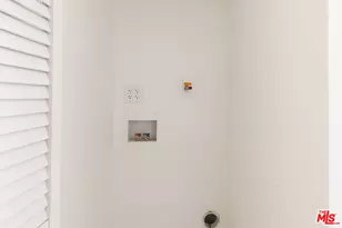 1221 5th Ave, Los Angeles, CA 90019 - Photo 11