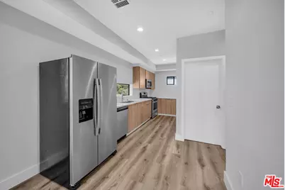 1216 Magnolia Ave, Los Angeles, CA 90006 - Photo 3