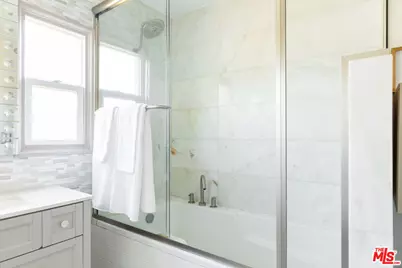 4205 W 59th St, Los Angeles, CA 90043 - Photo 23