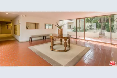 8380 W Waring Ave #104, West Hollywood, CA 90069 - Photo 3