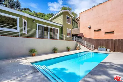 8621 Lookout Mountain Ave, Los Angeles, CA 90046 - Photo 3