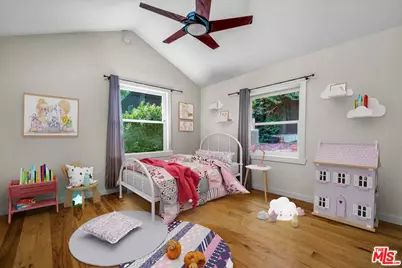 8621 Lookout Mountain Ave, Los Angeles, CA 90046 - Photo 13