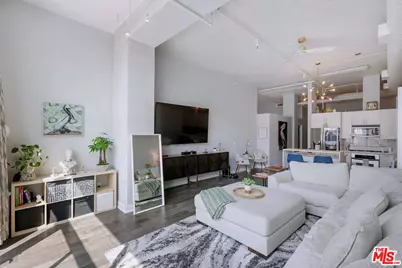 645 W 9th St #740, Los Angeles, CA 90015 - Photo 9