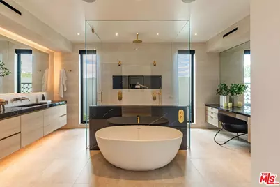 9455 Eden Dr, Beverly Hills, CA 90210 - Photo 15