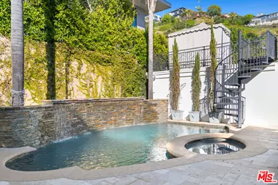 1455 Rising Glen, Los Angeles, CA 90069 - Photo 17