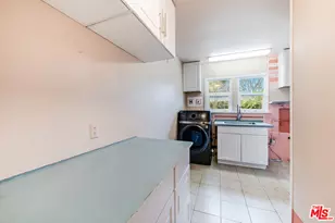 741 N Clybourn Ave, Burbank, CA 91505 - Photo 23