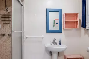 741 N Clybourn Ave, Burbank, CA 91505 - Photo 13