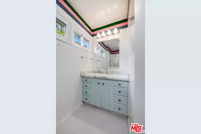 741 N Clybourn Ave, Toluca Lake, CA 91505 - Photo 17