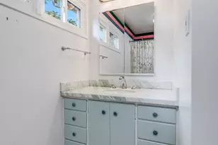 741 N Clybourn Ave, Burbank, CA 91505 - Photo 17