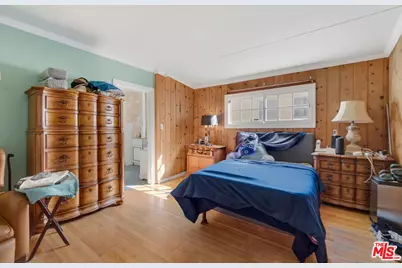 3289 Country Club Dr, Los Angeles, CA 90019 - Photo 27