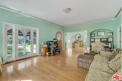 3289 Country Club Dr, Los Angeles, CA 90019 - Photo 15