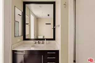 10350 Wilshire Blvd, Los Angeles, CA 90024 - Photo 23