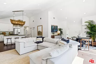 3640 Maplewood Ave, Los Angeles, CA 90066 - Photo 9