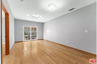 843 S Mullen Ave, Los Angeles, CA 90005 - Photo 21