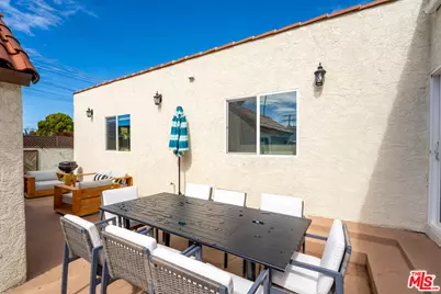 2101 Thurman Ave, Los Angeles, CA 90016 - Photo 47