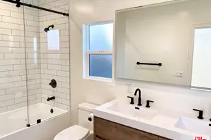 5222 Whitsett Ave, Valley Village, CA 91607 - Photo 11