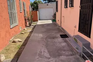 3766 Cimarron St, Los Angeles, CA 90018 - Photo 23