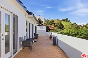 4201 Don Diablo Dr, Los Angeles, CA 90008 - Photo 17