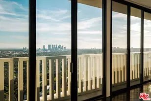 9255 Doheny Rd, West Hollywood, CA 90069 - Photo 19