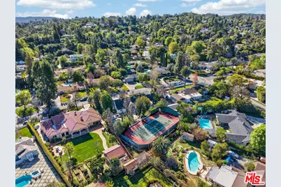 5119 Quakertown Ave, Woodland Hills, CA 91364 - Photo 49