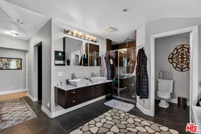 5119 Quakertown Ave, Woodland Hills, CA 91364 - Photo 21