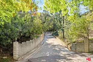 12004 Briarvale Ln, Studio City, CA 91604 - Photo 11
