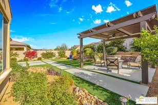 17 Burgundy, Rancho Mirage, CA 92270 - Photo 33