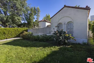 424 N Edinburgh Ave, Los Angeles, CA 90048 - Photo 1