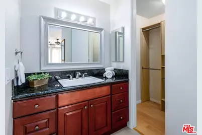 6050 Canterbury Dr #E317, Culver City, CA 90230 - Photo 17