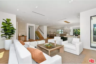 112 S Valley St, Toluca Lake, CA 91505 - Photo 11