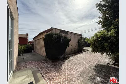 3284 Cherokee Ave, South Gate, CA 90280 - Photo 45