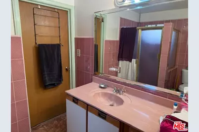 3284 Cherokee Ave, South Gate, CA 90280 - Photo 31