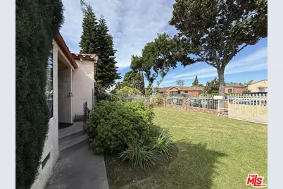 3284 Cherokee Ave, South Gate, CA 90280 - Photo 3