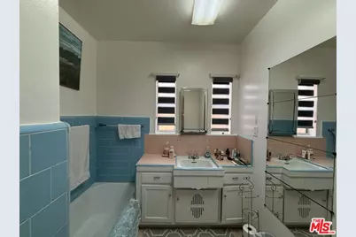 3284 Cherokee Ave, South Gate, CA 90280 - Photo 25