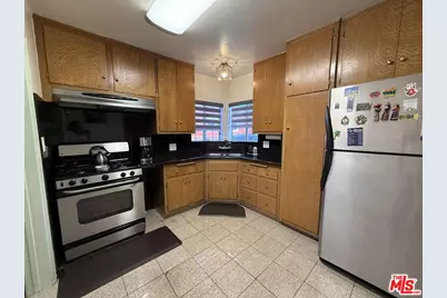 3284 Cherokee Ave, South Gate, CA 90280 - Photo 15