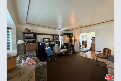 3284 Cherokee Ave, South Gate, CA 90280 - Photo 9