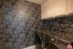 10430 Wilshire Blvd, Los Angeles, CA 90024 - Photo 25