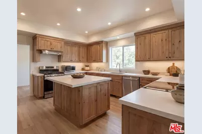 1181 Somera Rd, Los Angeles, CA 90077 - Photo 43