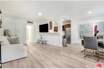 1335 Roxbury Dr, Los Angeles, CA 90035 - Photo 9