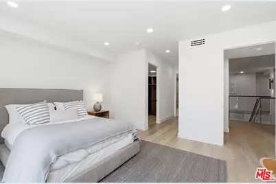 505 S Barrington Ave #104, Los Angeles, CA 90049 - Photo 23