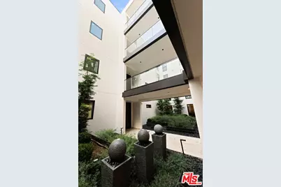 505 S Barrington Ave #307, Los Angeles, CA 90049 - Photo 23